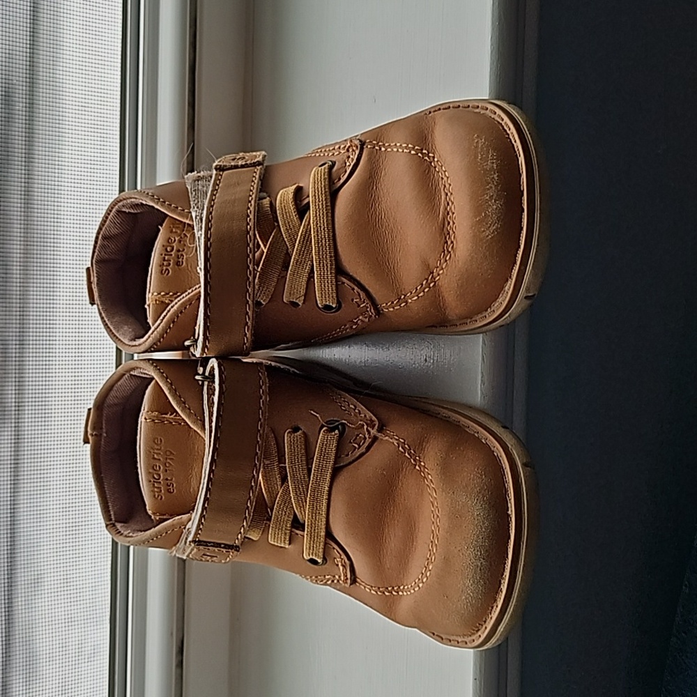 Stride Rite toddler boots sz 8